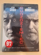 Film DVD z książką Cudzoziemiec FOLIA