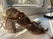 Sandały ażurowe ,skórzane na słupku,rozmiar 40