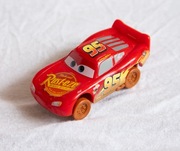 Zygzak McQueen Auta 3 Zwariowana Ósemka DYB04