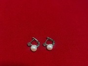 Srebrne kolczyki 925 z NATURALNĄ perłą | eleganckie | zapięcie angielskie