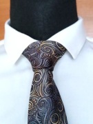 Piękny wzorzysty krawat Charlton Grey wykonany z miękkiej mikrofibry