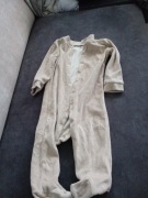 Pajacyk niemowlęcy welurowy, w rozmiarze 80