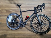 Nowy rower szosowy, szosa miniaturka