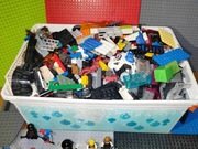 Klocki LEGO, podłogi , ludziki i akcesoria 