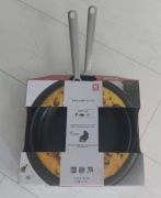 1 patelnia 28cm zwilling trueflow stalowa
