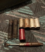 WFM WSK amortyzator wiśniowy szklanki sprężyny oryginalne