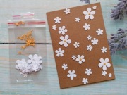 Scrapki kwiatki białe mix rozmiarów 70szt.