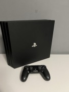 PS4 Pro 1TB z 1 padem | Cicha | Gotowa do gry | Stan świetny