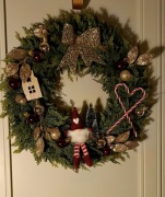 Wianek na sztucznym podkładzie 40 cm