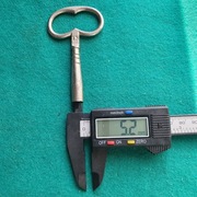 Stary klucz do mechanizmu zegara=oryginał