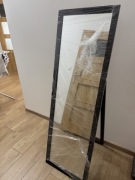 Czarne lustro stojące