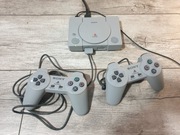 Playstation Classic Mini. 2 pady. Wbudowane gry