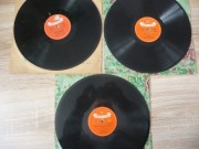Zestaw trzech płyt szelakowych firmy Polydor