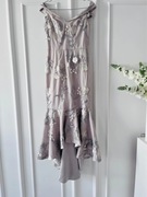 Sukienka asymetryczna haftowana chi chi London 34 XS 