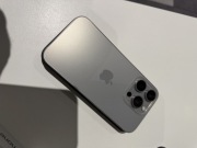 iPhone 15 pro idealny bez najmniejszej ryski 