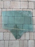 Szyba drzwi prawy tył Alfa Romeo Tonale (strona Pasażera)