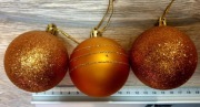 Bombki pomarańczowe.