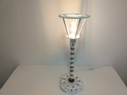 Lampa podłogowa biała. Rękodzieło 