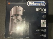 Kolbowy ekspres ciśnieniowy De'Longhi EC 685.M 1350 W srebrny + EcoDecalk