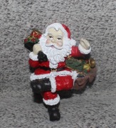 Ceramiczna świąteczna figurka Św.Mikołaj