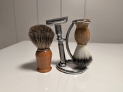 Zestaw do golenia z pędzlami z włosia borsuka