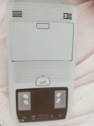 Lampa z schowkiem na okulary skoda octavia 2022