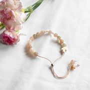 Damska bransoletka-różaniec z kamieni naturalnych - Kamień księżycowy