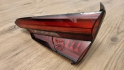 Audi A5 S5 B9 F5 lampa tylna prawa środek 8W6945094F