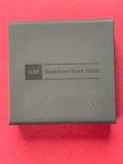Pudełko NBP na kolekcjonerskie 10 zł. w kapslu.