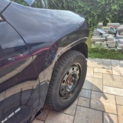 Błotnik prawy przód Cherokee KL V kolor PBU niebieski granatowy oryginał