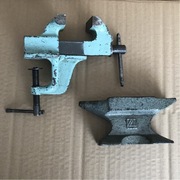 Imadło kowadło , stare solidne narzędzia