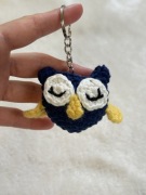 Granatowy breloczek zawieszka do kluczy „śpiąca Sowa” Handmade