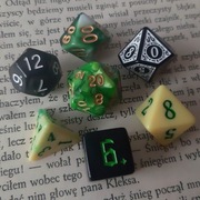 Szkielet Leśny- mieszany zestaw kości RPG