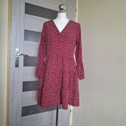 Codzienna sukienka w kwiaty Mela London