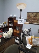 Lampa stojąca
