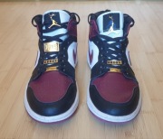 Oryginalne buty damskie Nike Jordan 1  Mid SE  rozm.45