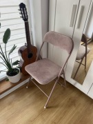 Składane krzesło Jysk różowe 