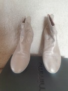 Obuwie botki ze skóry w kolorze zlota