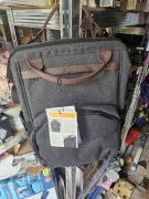 Plecak typu „BackPack” z łatwym dostępem do głównej komory OSANN