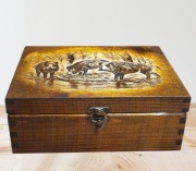 Prezent dla myśliwego Szkatułka dla leśniczego Grawer Dziki Malowana