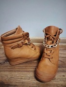 Buty jesienne, zimowe, na koturnie, Born2Be