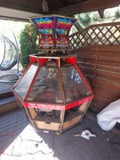 Coin pusher automat zarobkowy