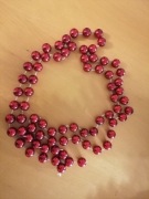 Ozdobny łańcuch na choinkę. Duże perełki. 