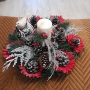 STROIK BOŻONARODZENIOWY NA STÓŁ ZE ŚWIECĄ średnica 30cm