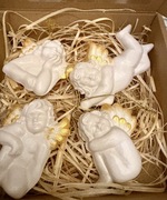 Box prezentowy - 4 szt. aniołki gipsowe gotowe do zawieszenia na choinkę 