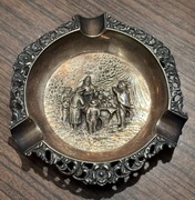 Śliczna stara popielniczka bardzo ciekawa 