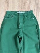Zielone baggy jeansy Bershka w stanie bardzo dobrym