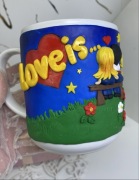 Kubek walentynkowy Love is