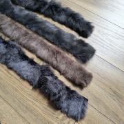 Naturalne futro KRÓLIKA – Komplet 4 szt. | Obszycie 73 cm | DIY