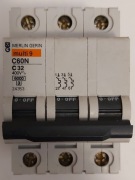 Wyłącznik instalacyjny MERLIN GERIN multi9 C60N C32 3P
